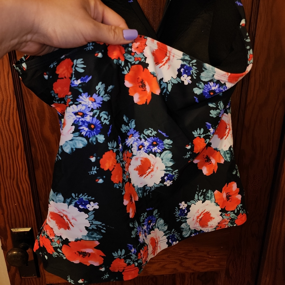 Tankini - Picture 2 of 2